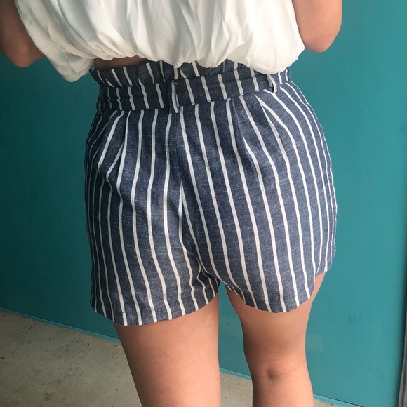 Lydelle striped paper bag shorts. - Picture 4 of 7